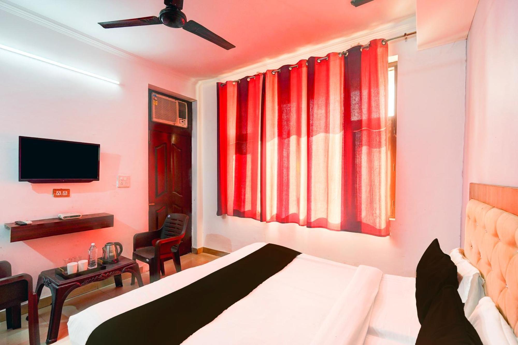 Super Hotel O Palm デヘラードゥーン エクステリア 写真